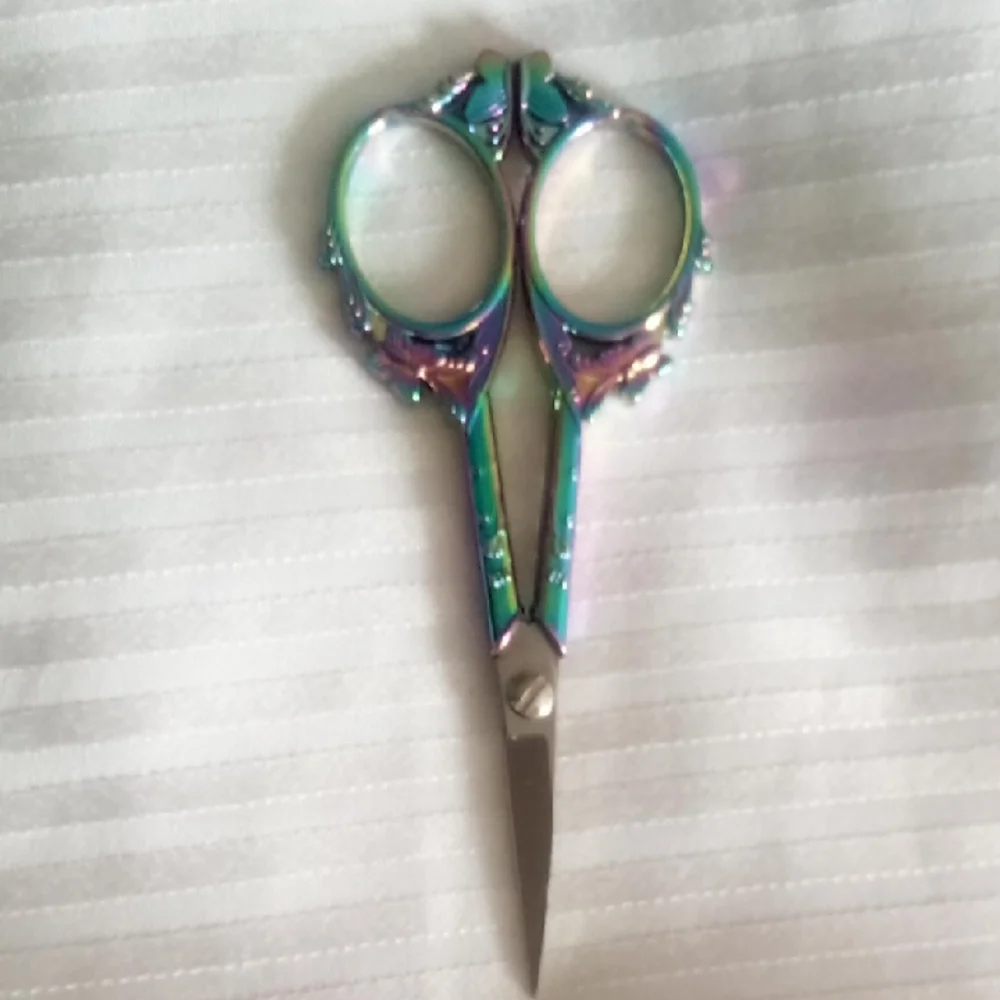 Iridescent Hair Cutting Scissors - Picture 1 of 1
